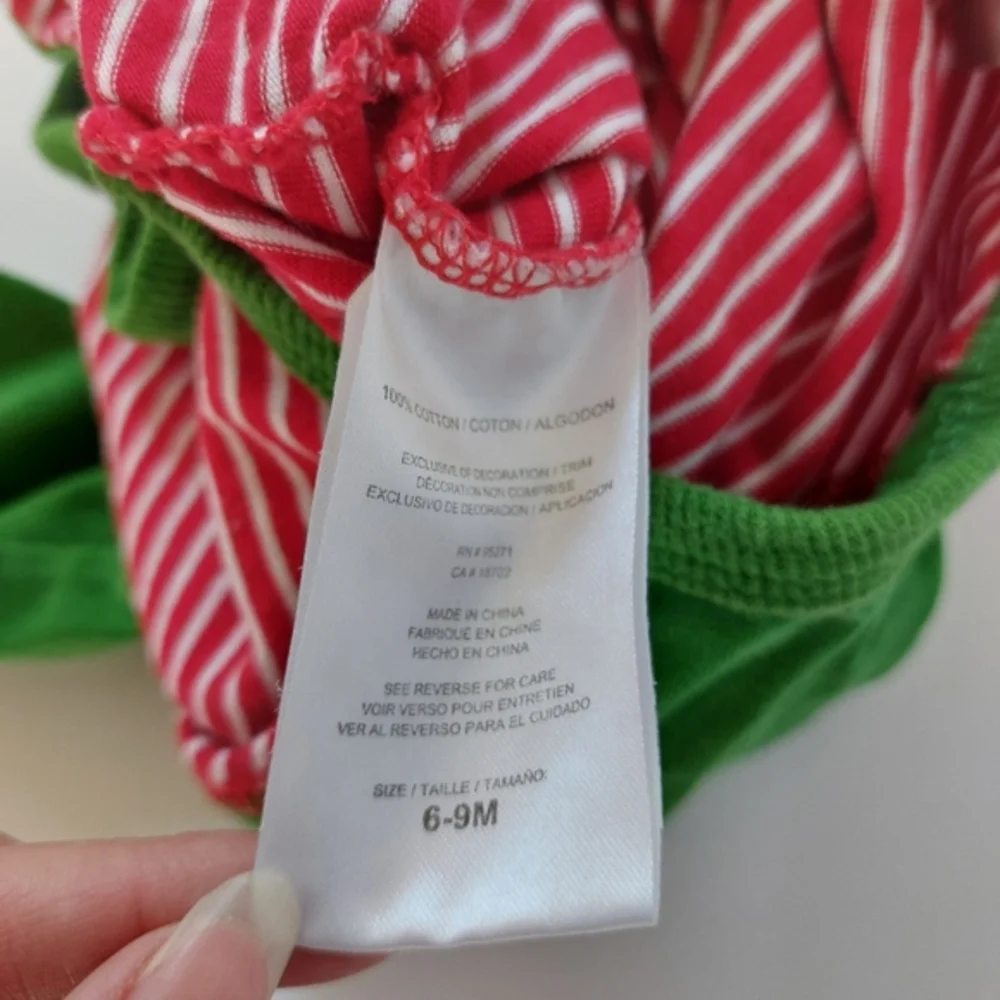 Peppermint stripe Green Long Sleeve Sleeper With Santa Embriodery 6-9 Months‎